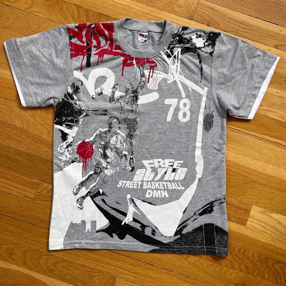 Boys T-shirt NWOT
